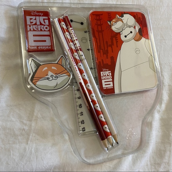 Baymax Merch Bundle - Picture 2 of 4